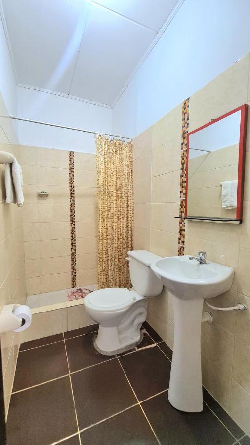Hostal Maravilla Amazonica Икитос Экстерьер фото
