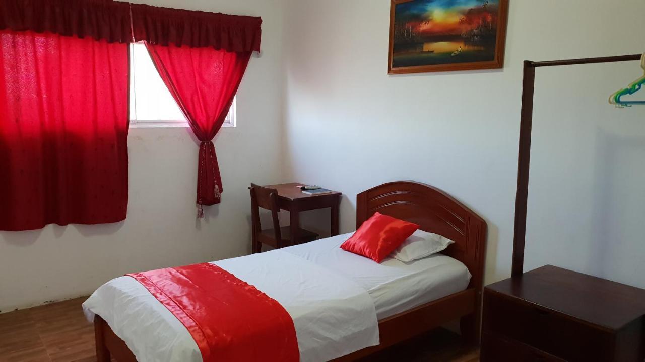 Hostal Maravilla Amazonica Икитос Экстерьер фото