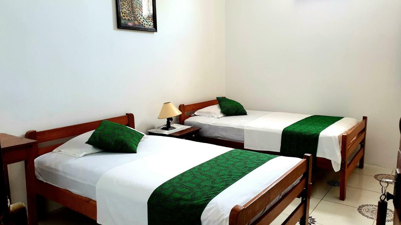 Hostal Maravilla Amazonica Икитос Экстерьер фото